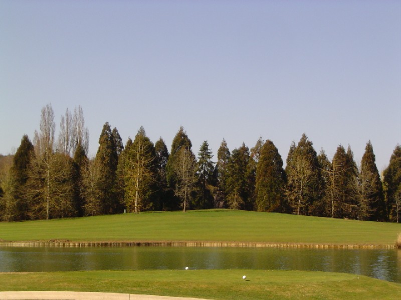 Golf Parc de Nantilly à la Chaussée d'Ivry 